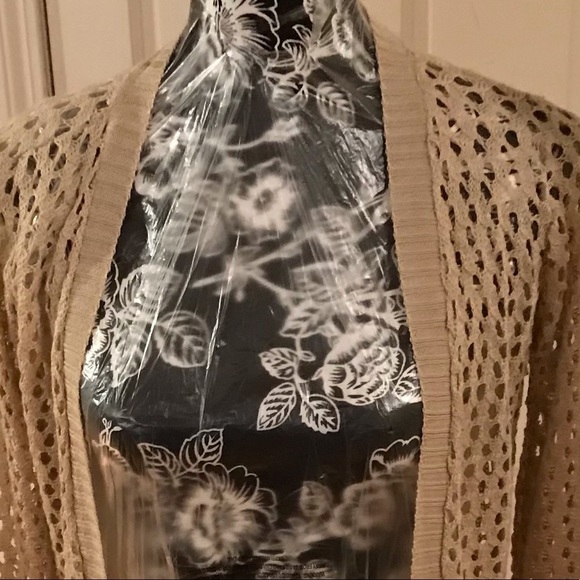 Say What size Medium Ivory crochet open front duster 3/4 length - Picture 7 of 14